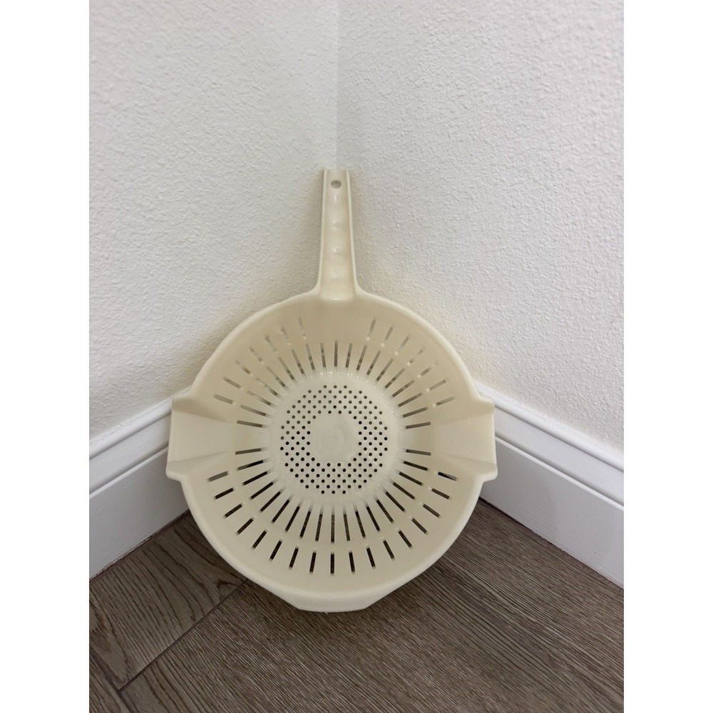Vintage Plastic Strainer Colander
